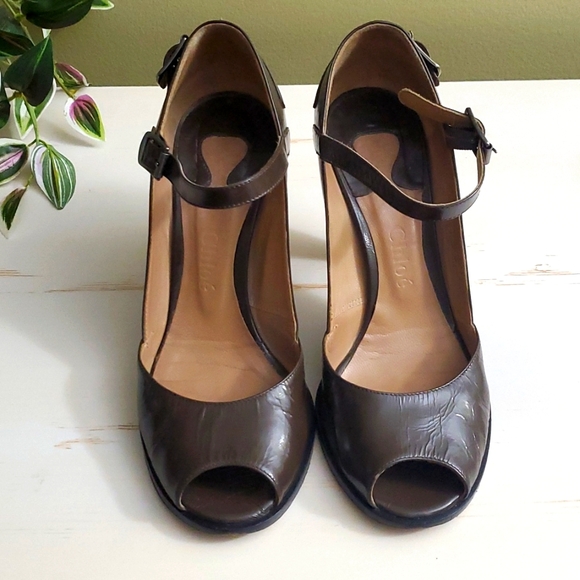 Chloé | Dark Olive Green Patent Leather Peep-toe Heels Sz 37 - Picture 1 of 15